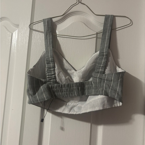 NWOT VERO MODA TAILORED CROPPED SUIT TOP IN KHAKI PIN STRIPE-GREEN - Picture 6 of 6